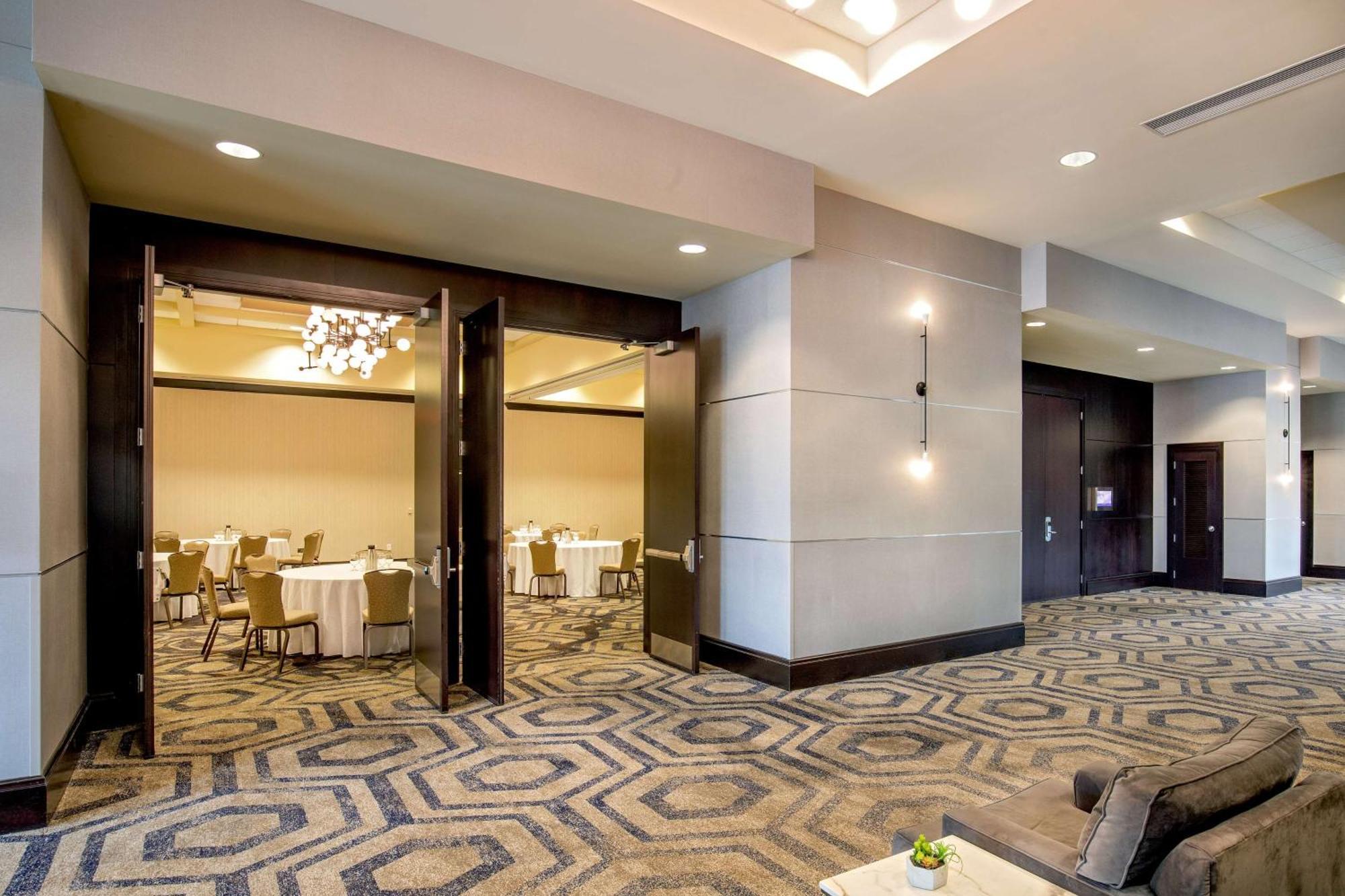 Hilton Columbus/Polaris Hotel Eksteriør billede